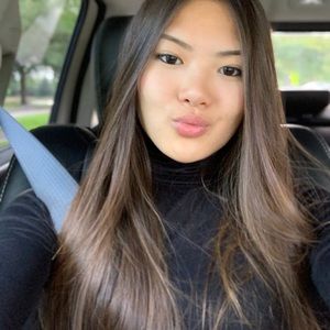 Meet your Posher, Danielle